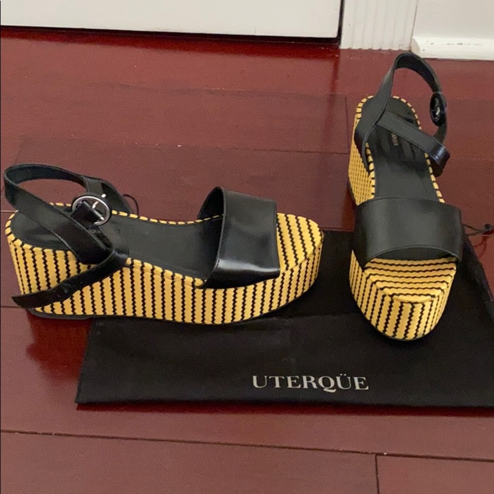 AMAZING flatform sandals from Utergüe!